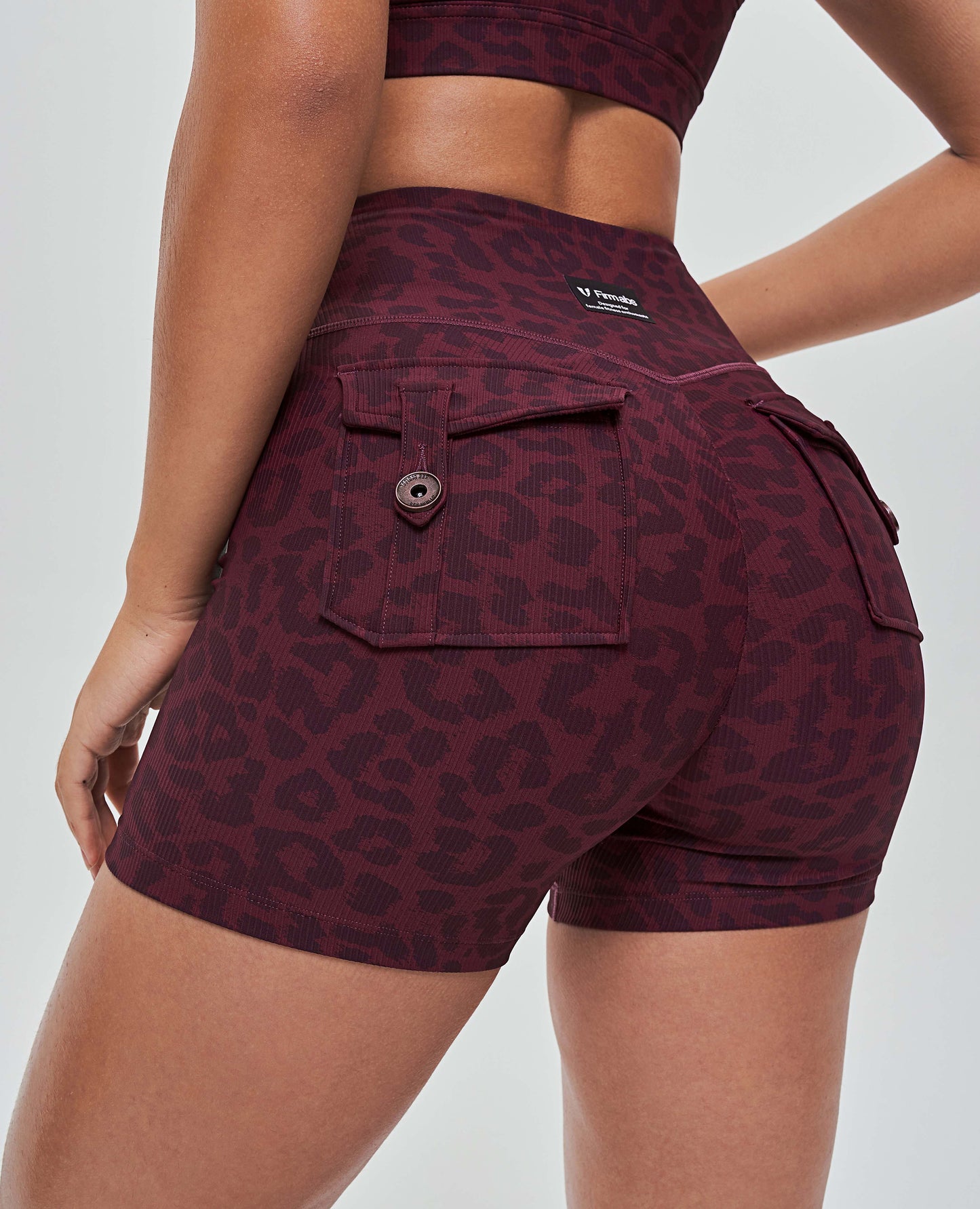 V-waist Cargo Shorts - Red Leopard