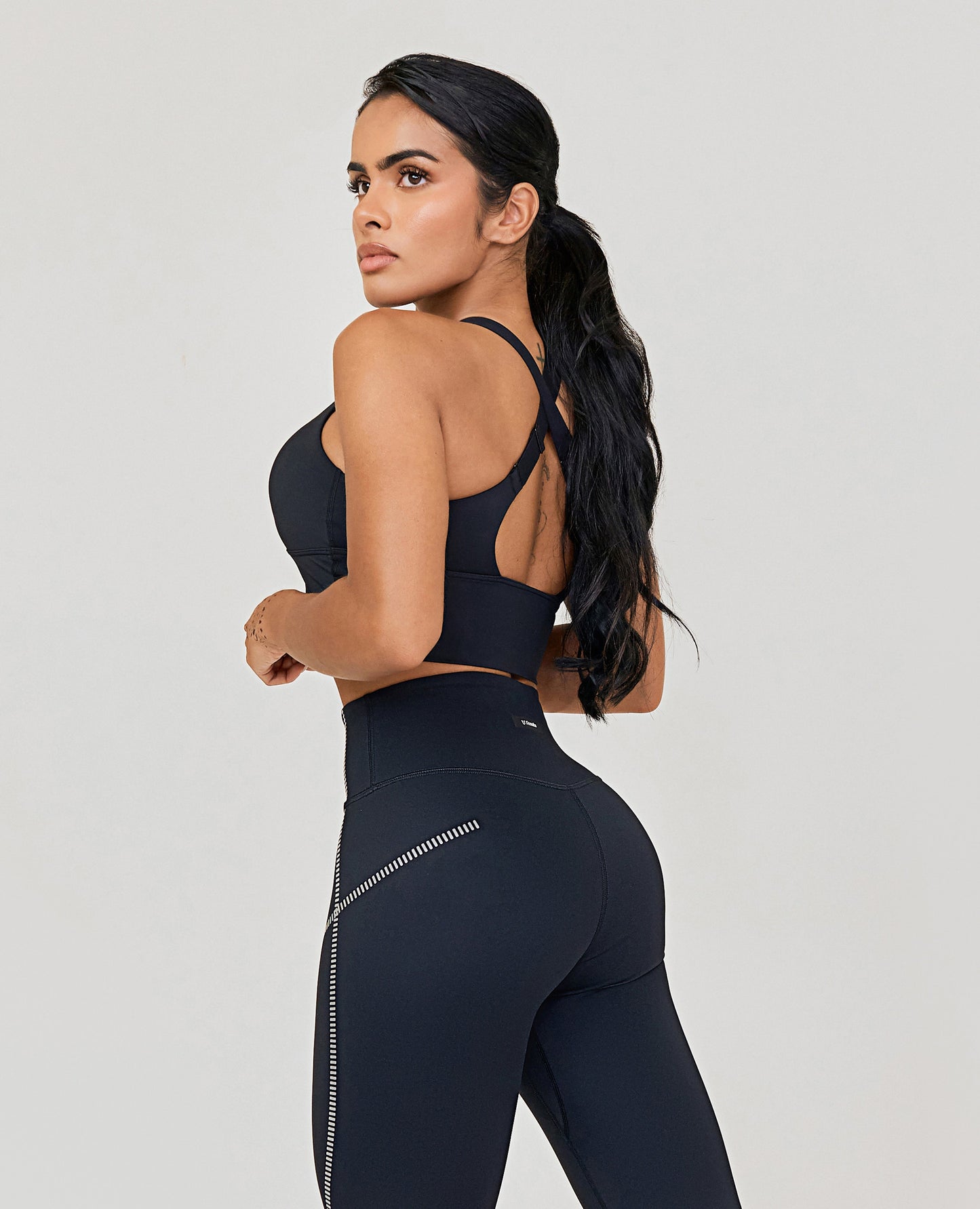 Cross Back Sports Bra - Black