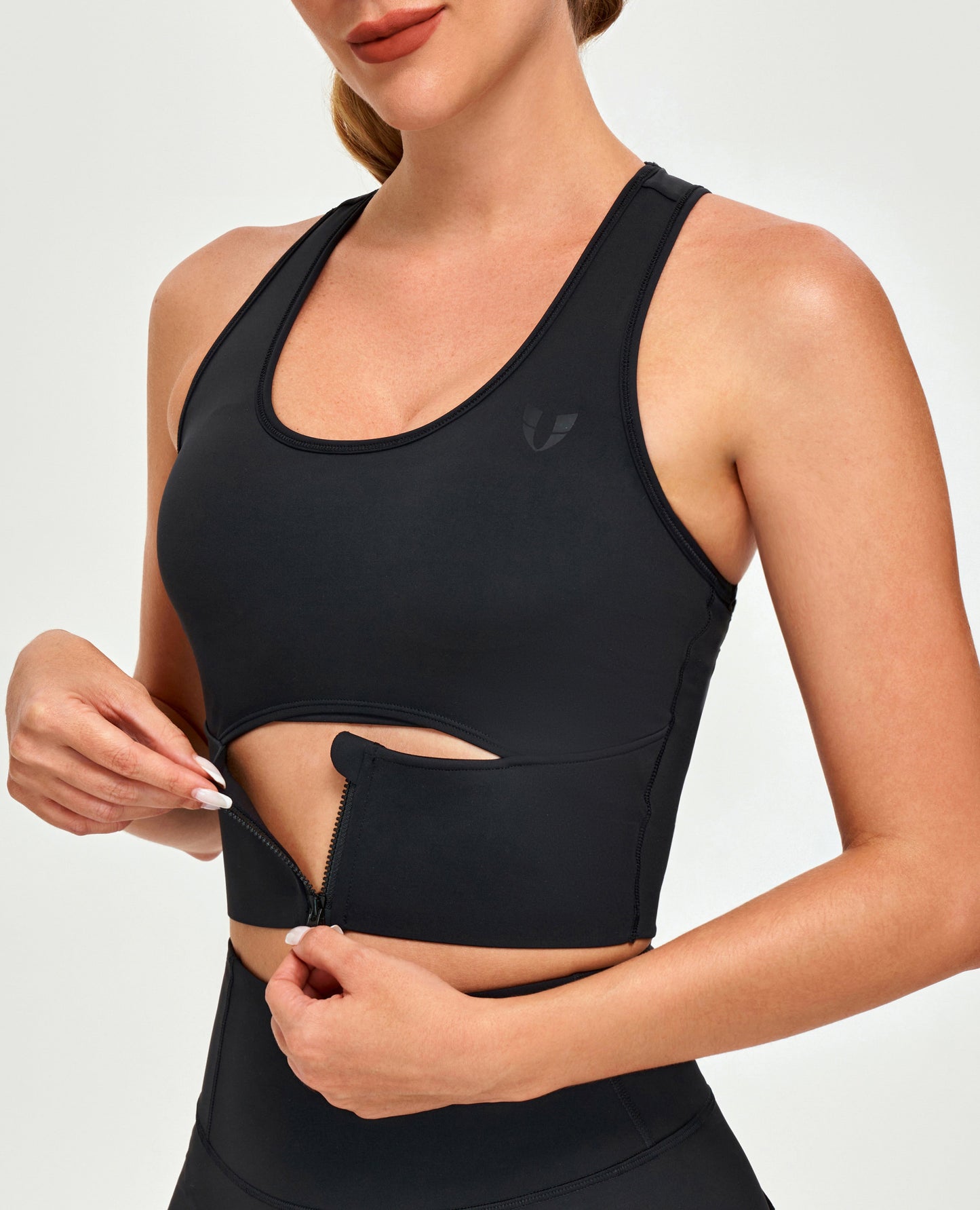 Scoop Neck Sports Bra - Black