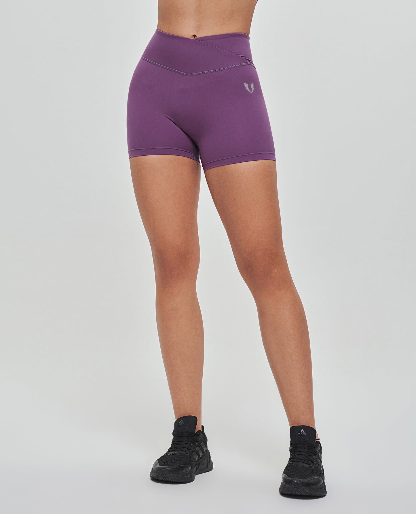 V-waist Cargo Shorts - Purple